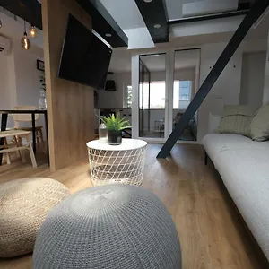 Emona Free Parking & Gym Appartement